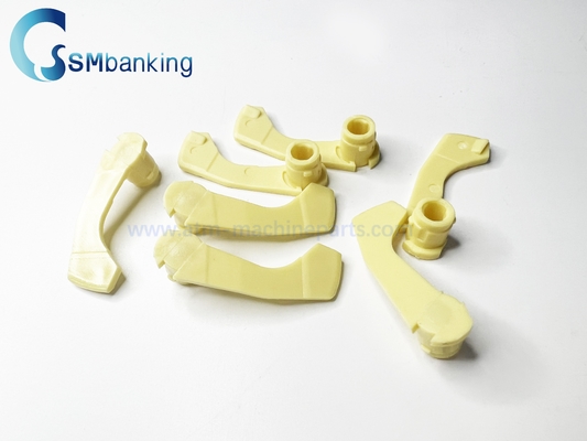 Plastikowy blokada prawego ucha 1x1 Wincor CMD V4 Moduł dyspensera